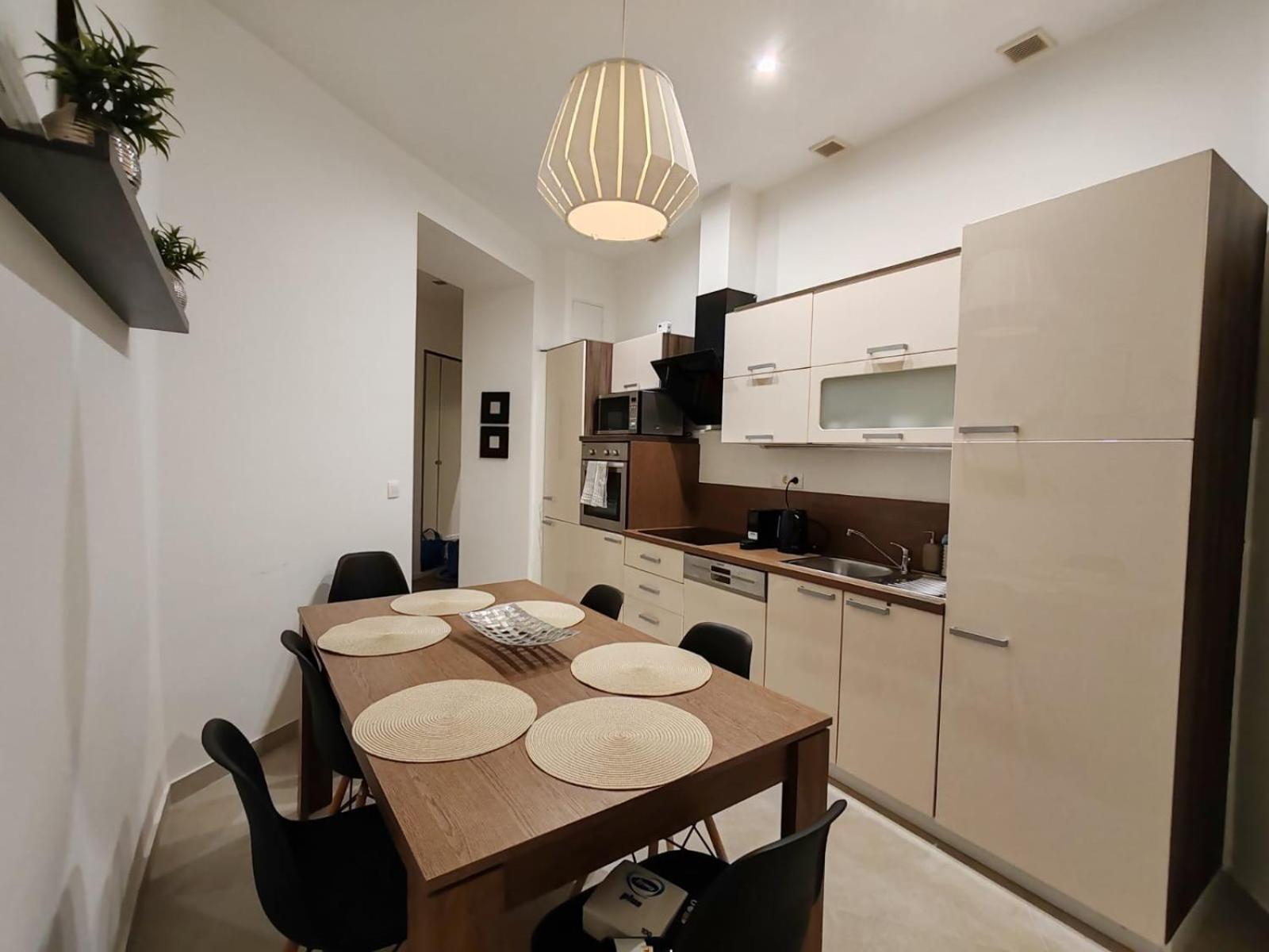Danube 3 Bedrooms Apartment *