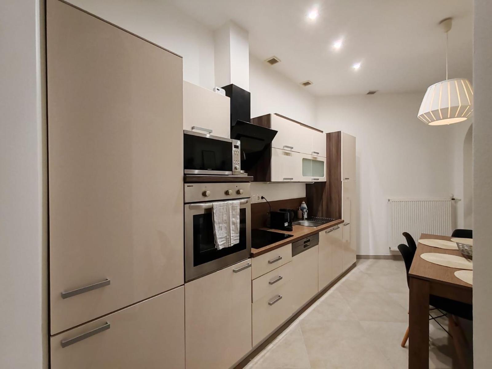 Apartman Danube 3 Bedrooms *
