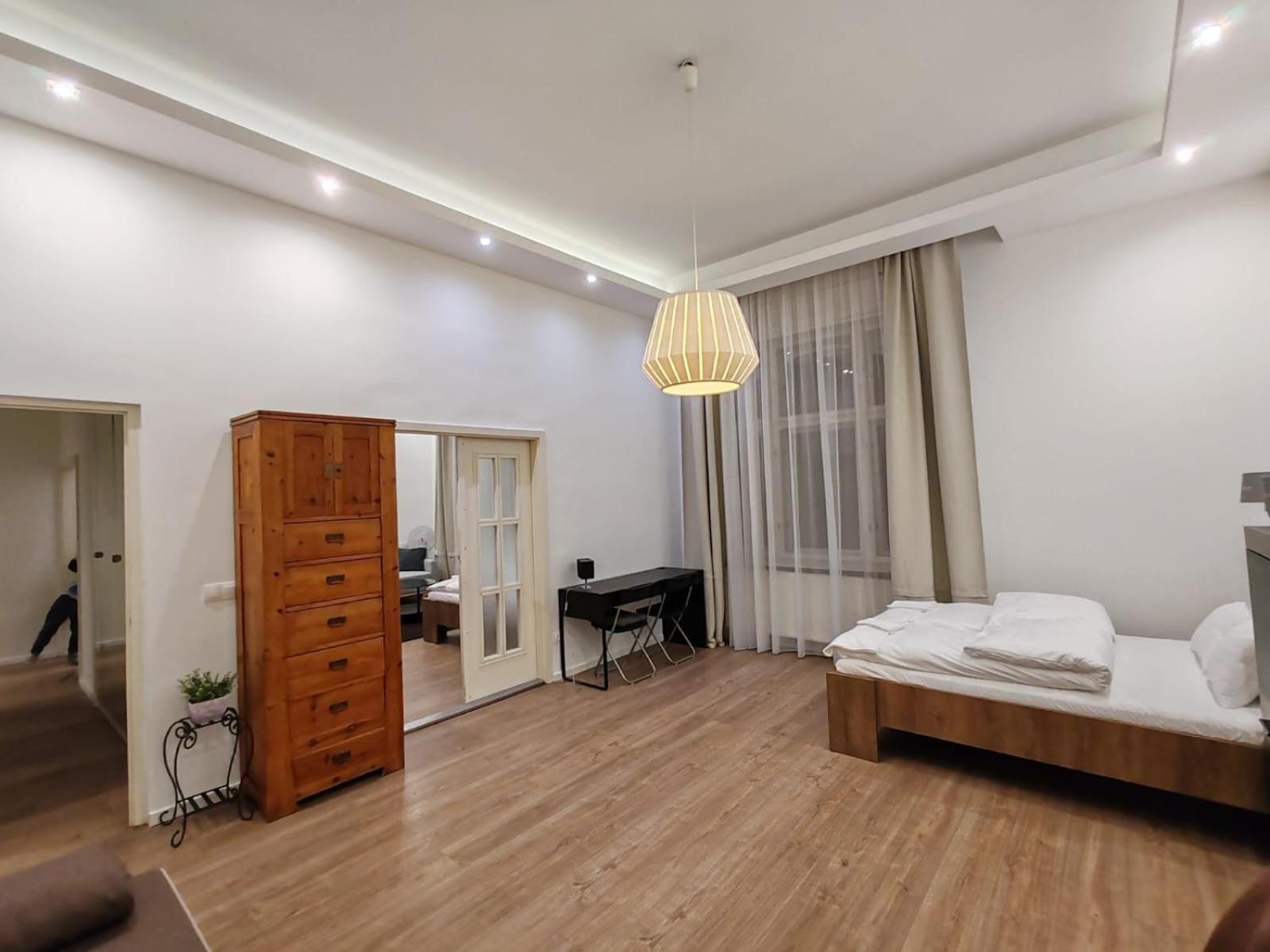 Апартаменты Danube 3 Bedrooms Будапешт